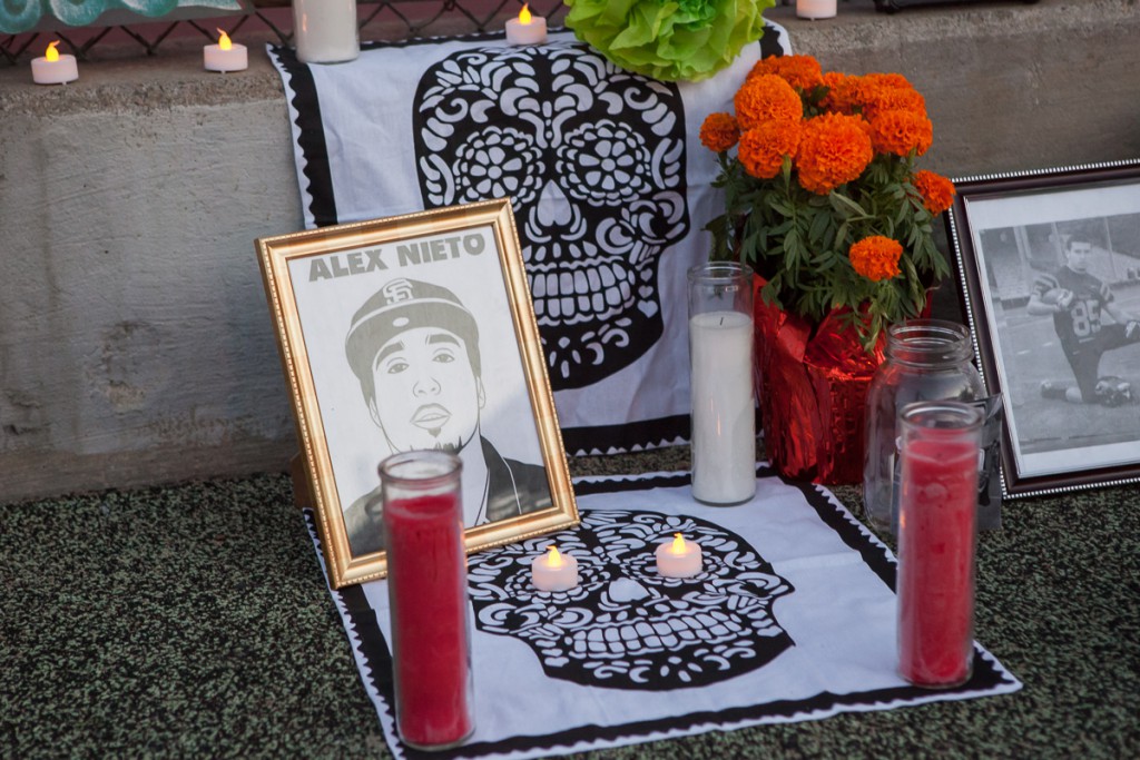 Día de los Muertos altar